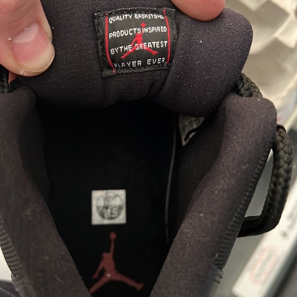 2012 Air Jordan bred 11’s - Picture 8 of 8